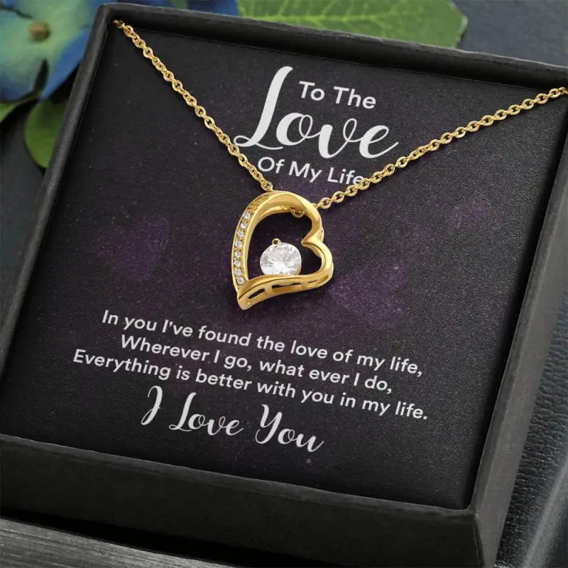 Gold heart-shaped pendant love necklace with diamond accent for romantic moments