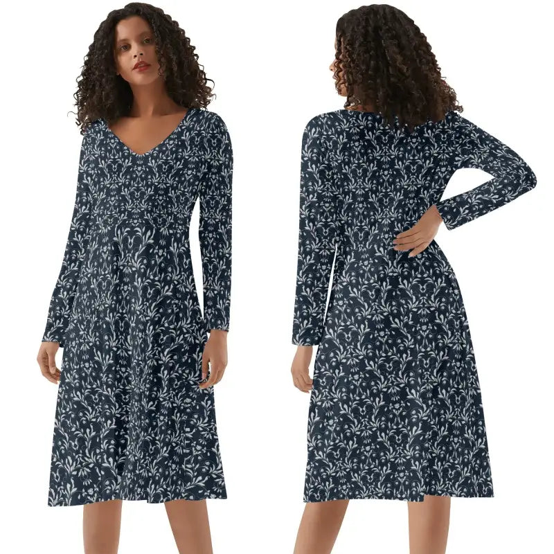 Long-sleeved midi dress with blue and white floral print in Womens Black Floral V-Neck style