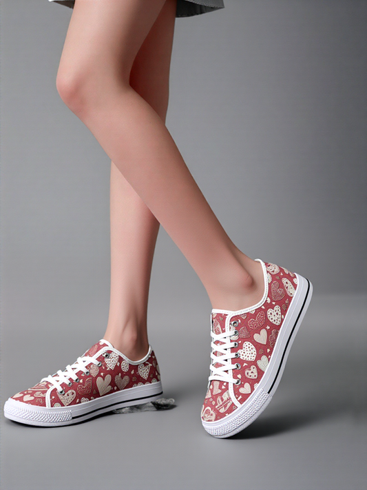 Women’s Heart Print Canvas Sneakers – Cute Casual Lace-Up Shoes for Everyday Comfort