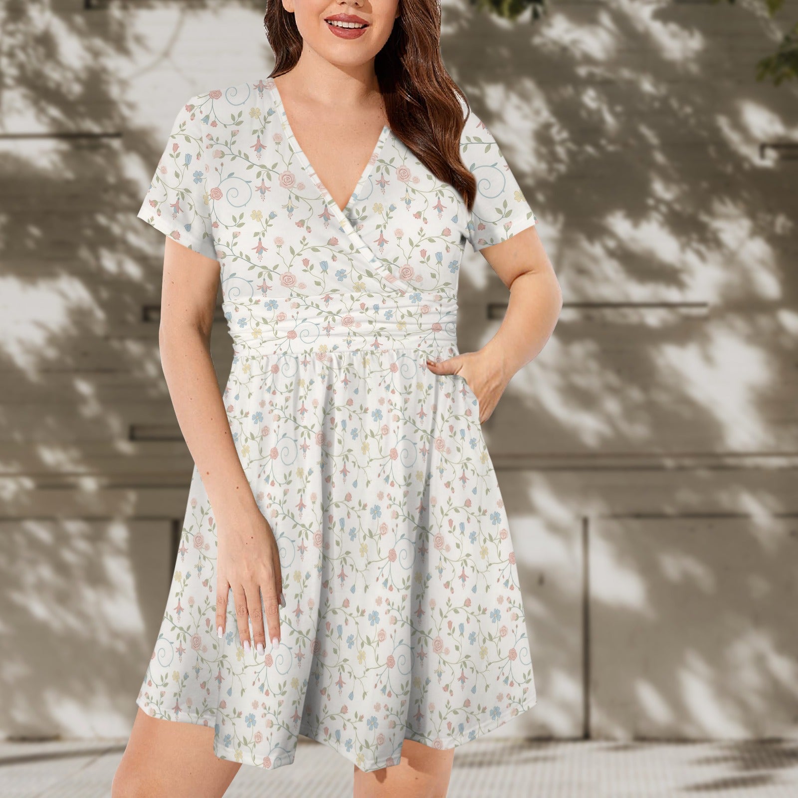 Short sleeve floral mini dress with wrap bodice
Lightweight floral dress with balanced silhouette