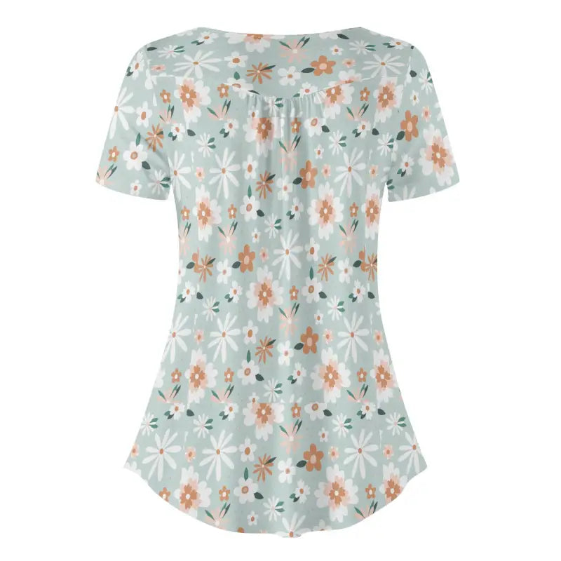 Floral-patterned women’s short-sleeved blouse for a chic green floral boho look