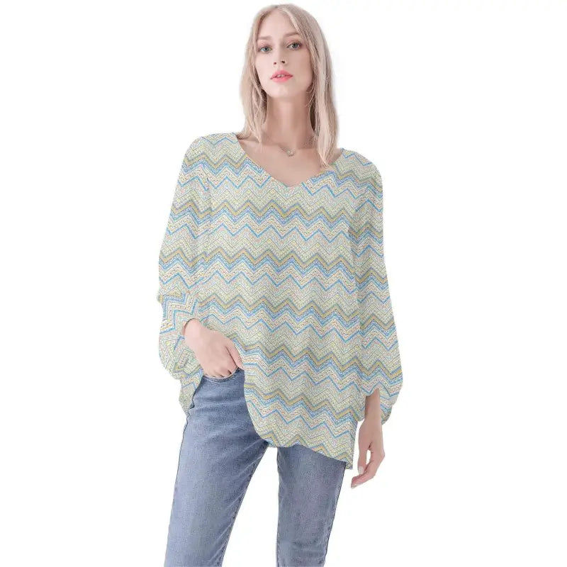 Loose-fitting chevron-patterned blouse with wide sleeves for women boho long sleeve style